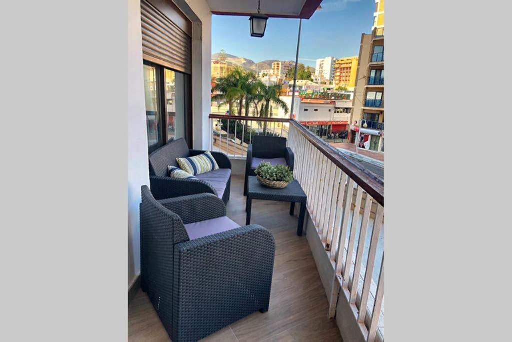 Coqueto Apartamento En Puerto Marina Con Piscina Benalmadena Exterior photo