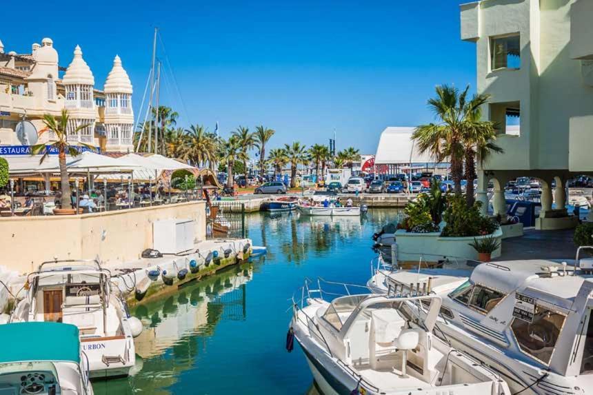 Coqueto Apartamento En Puerto Marina Con Piscina Benalmadena Exterior photo